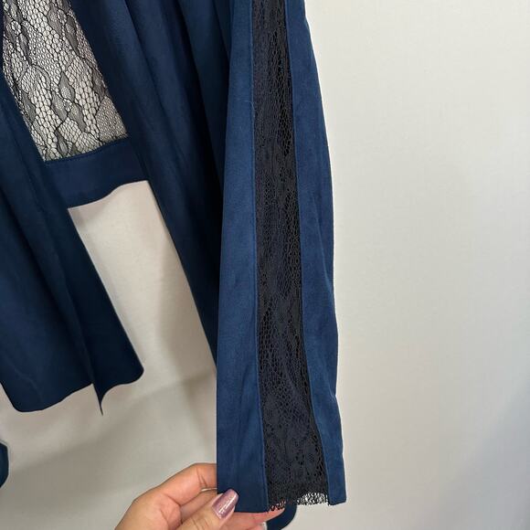 Ark & Co. Size L Asymmetrical Navy Blue and Black Open Cardigan with Lace - Picture 7 of 12